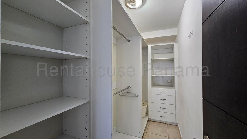 Apartment in Balboa Av - Apartamento en Avenida Balboa